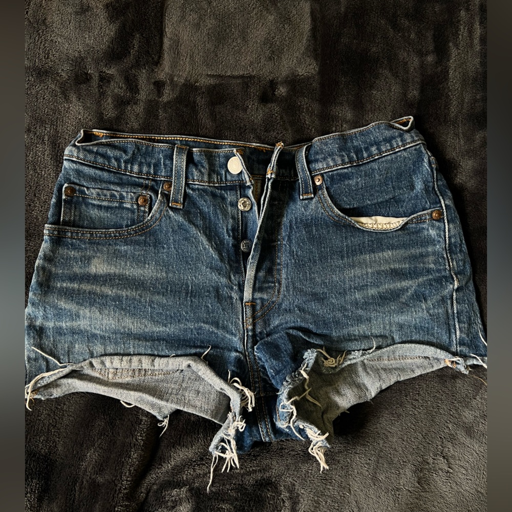LEVIS SHORTS